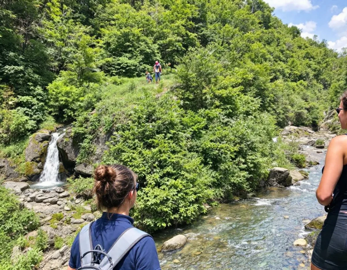 Révolutionnez l'Expérience Touristique avec les Bornes Interactives